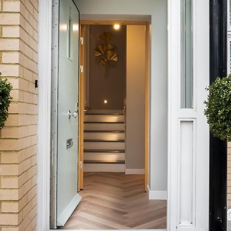 London'S Modern Nuance Apartment - Battersea Esterno foto