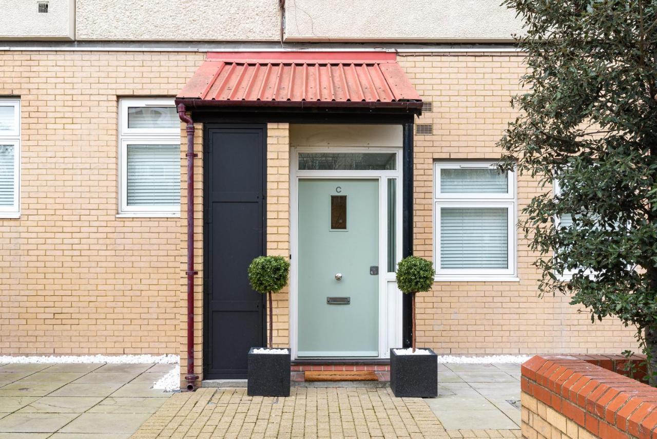 London'S Modern Nuance Apartment - Battersea Esterno foto